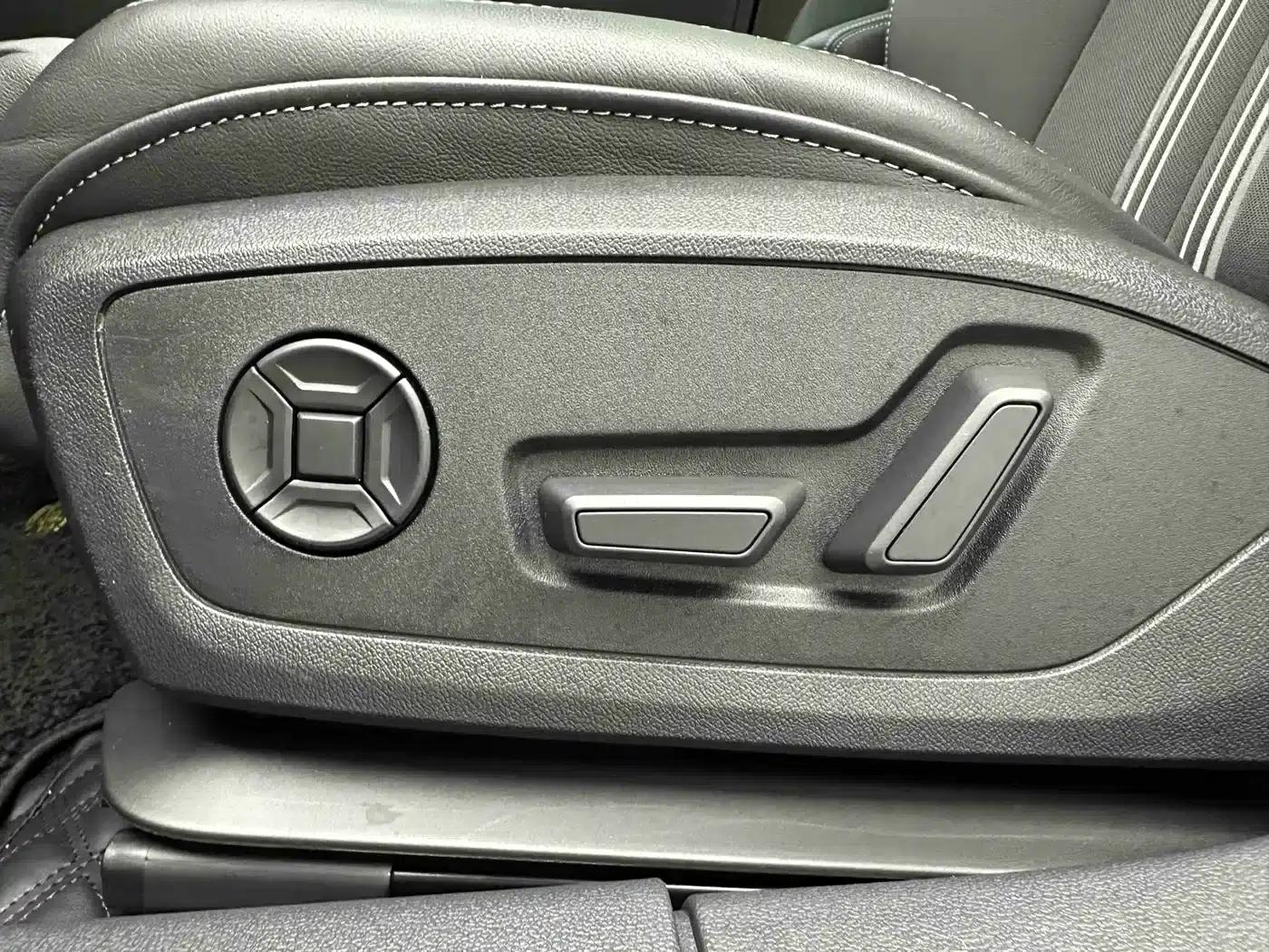 Audi A3 2023 Facelift A3L Limousine 35 TFSI Sporty Edition — миниатюра 12