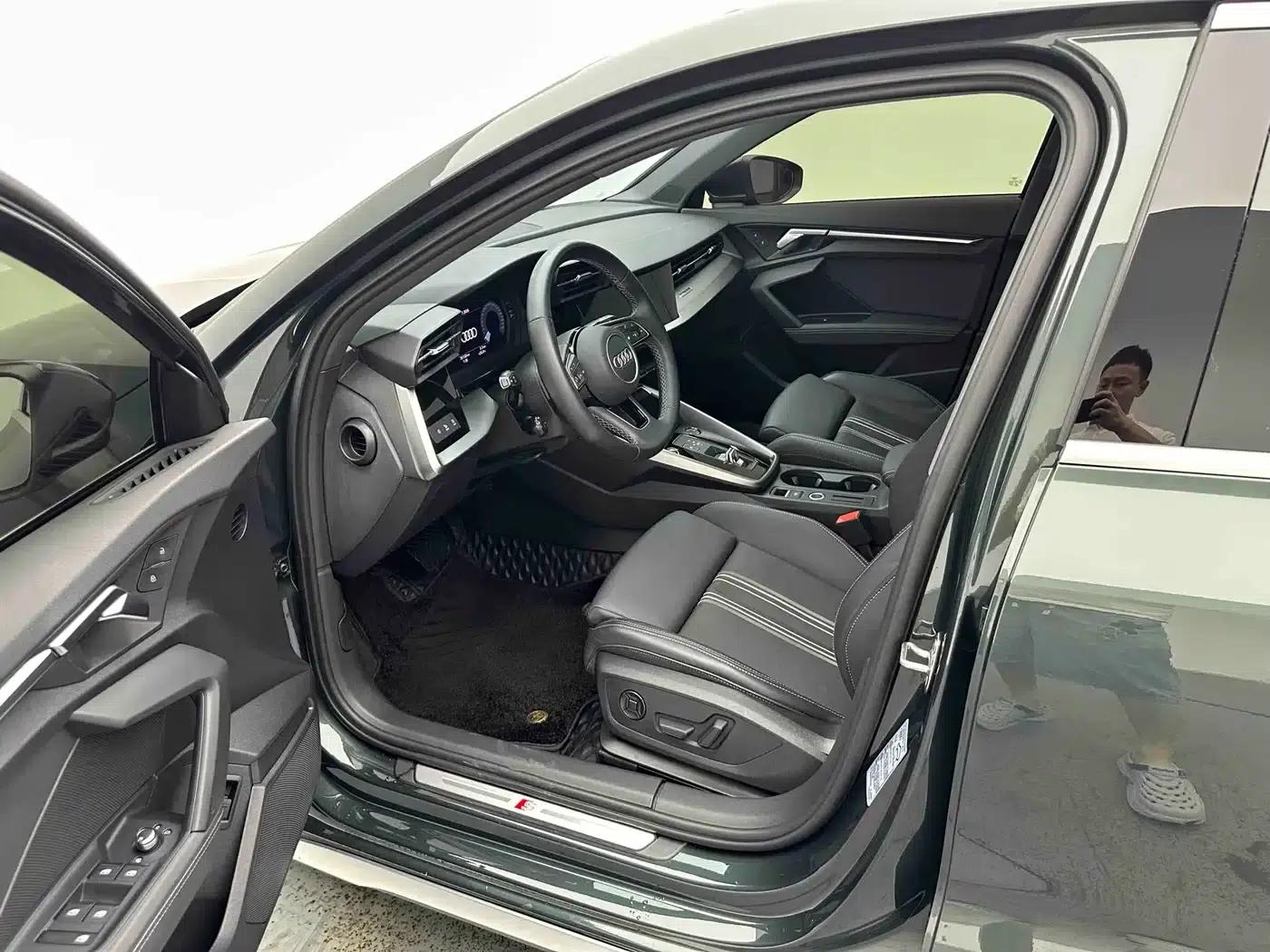 Audi A3 2023 Facelift A3L Limousine 35 TFSI Sporty Edition — миниатюра 9