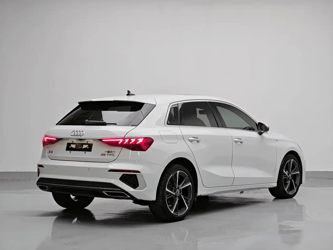 Audi A3 2022 Sportback 35 TFSI Fashion Sport — миниатюра 5