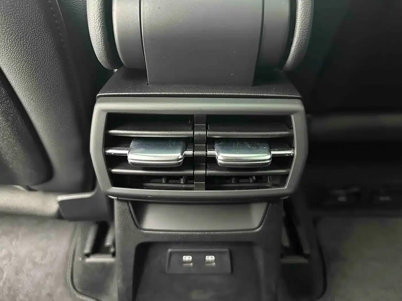 Audi A3 2023 Facelift A3L Limousine 35 TFSI Sporty Edition — миниатюра 13