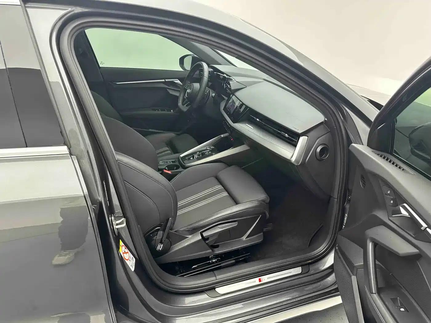 Audi A3 2023 Facelift A3L Limousine 35 TFSI Sporty Edition — миниатюра 7