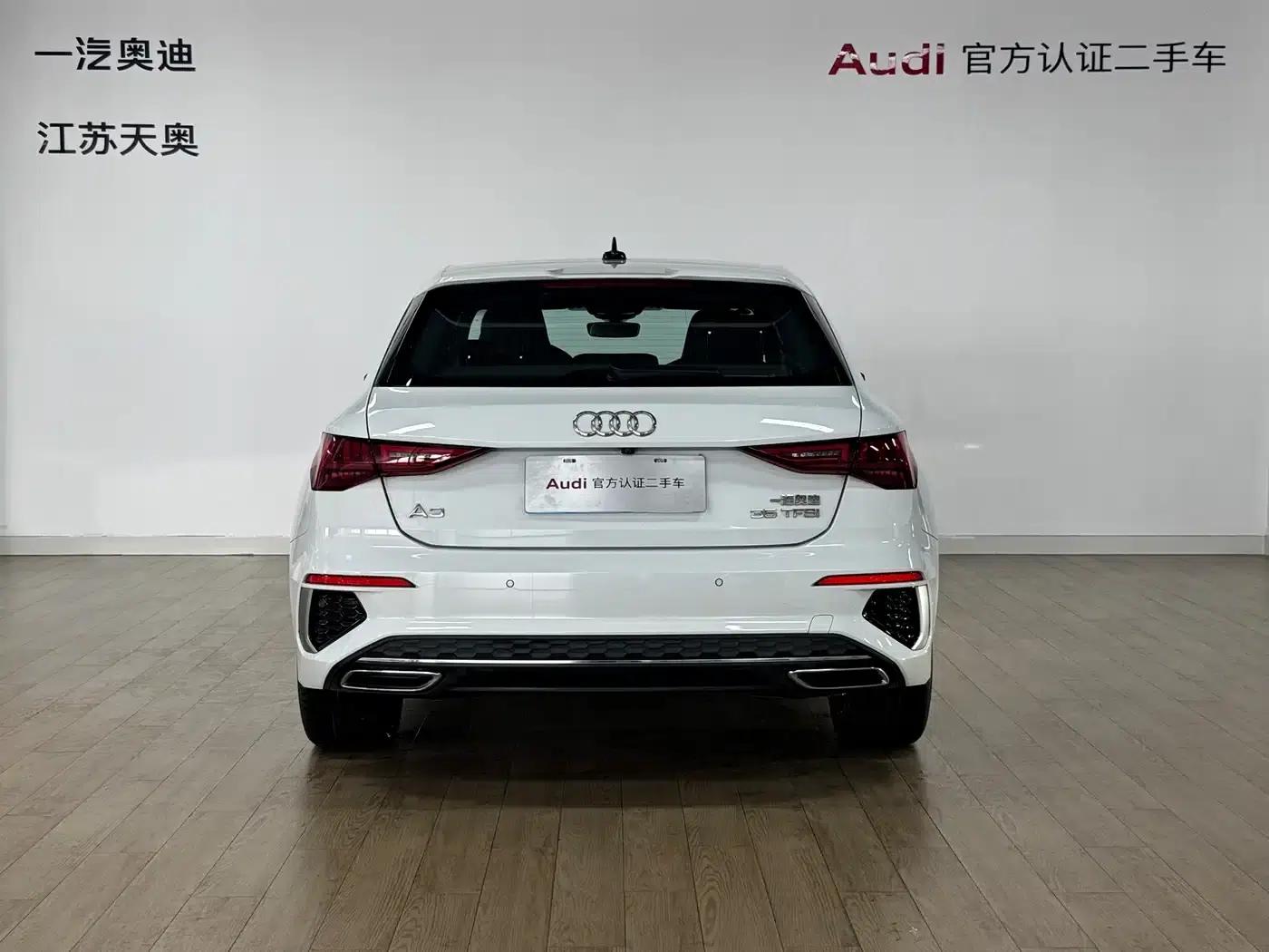Audi A3 2024 Sportback 35 TFSI Luxury Sport — миниатюра 5