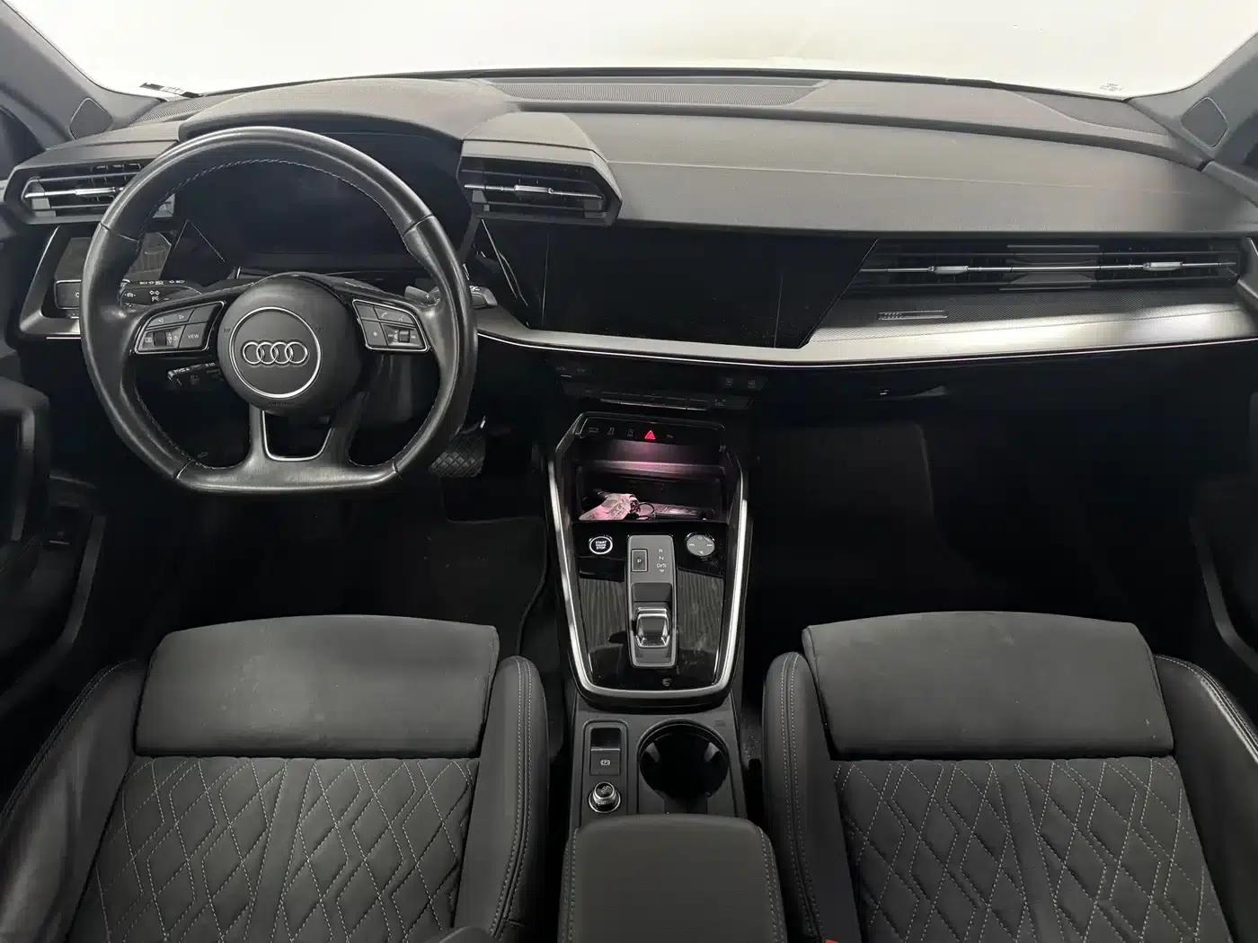 Audi A3 2024 Sportback 35 TFSI Luxury Sport — миниатюра 8