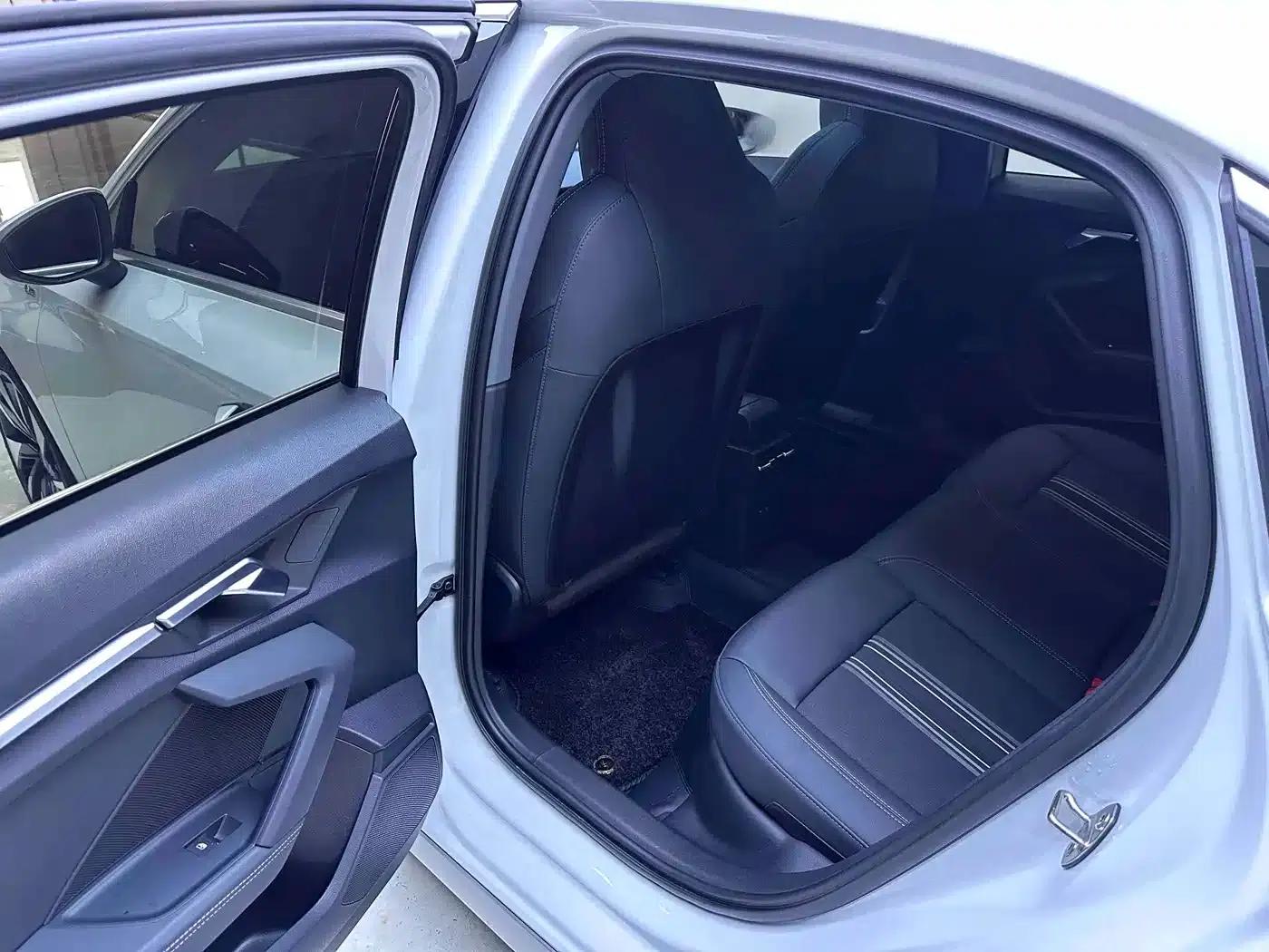 Audi A3 2023 Facelift A3L Limousine 35 TFSI Sporty Edition — миниатюра 11