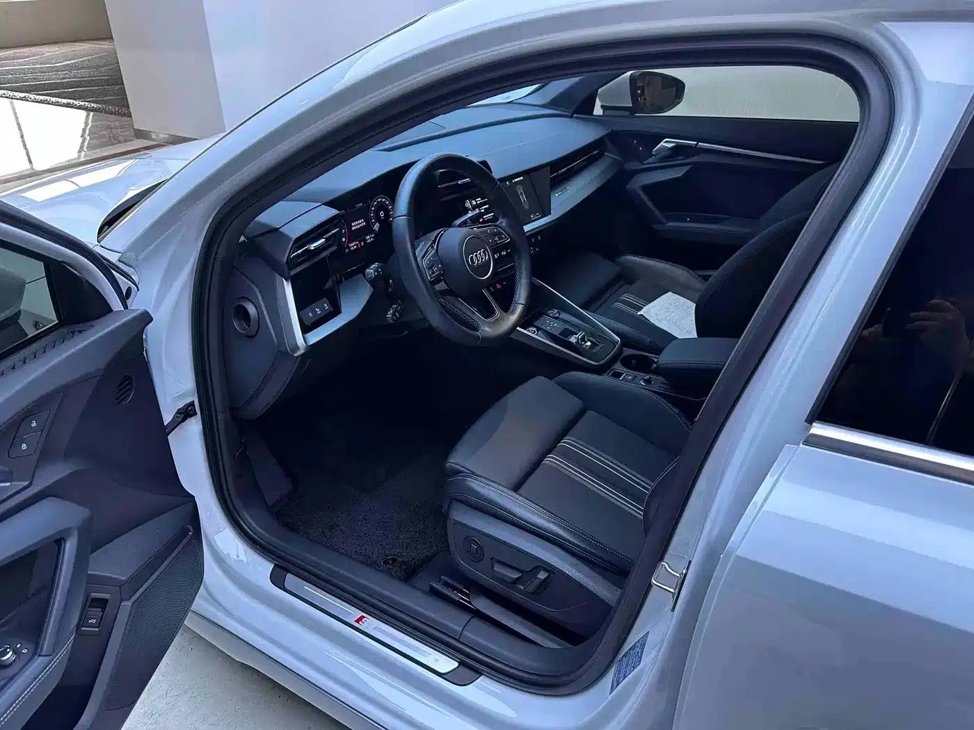 Audi A3 2023 Facelift A3L Limousine 35 TFSI Sporty Edition — миниатюра 9