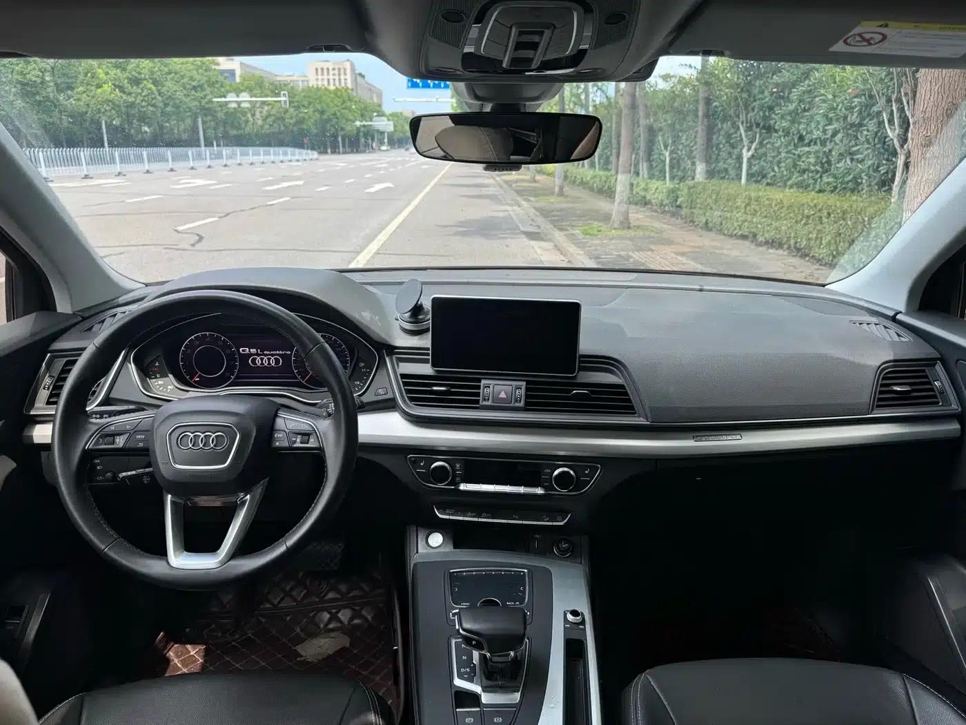 Audi Q5L 2020 40 TFSI Luxury Fashion Edition — миниатюра 7