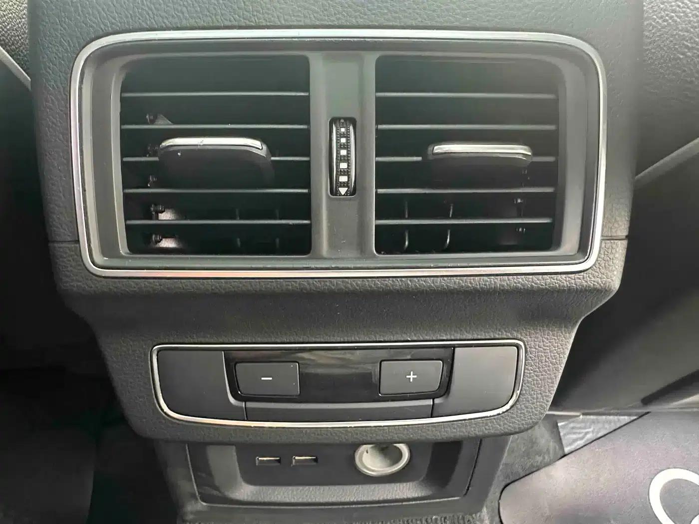 Audi Q5L 2018 40 TFSI Luxury Fashion Edition (National V Emission Standard) — миниатюра 13