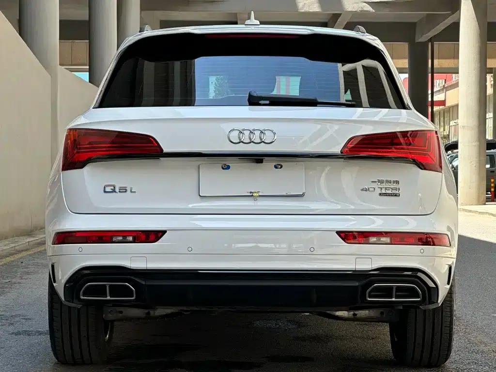 Audi Q5L 2025 45th Anniversary Edition 40 TFSI Luxury Dynamic — миниатюра 4