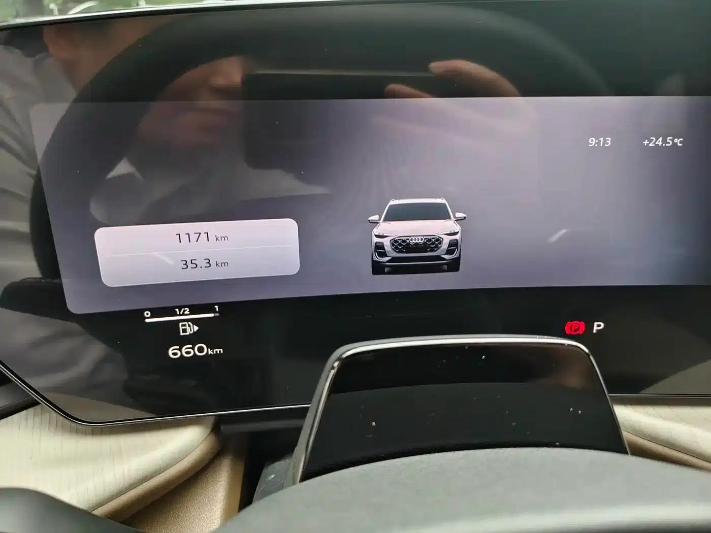 Audi Q5L 2026 2.0T Exclusive Edition for Million Users — миниатюра 11