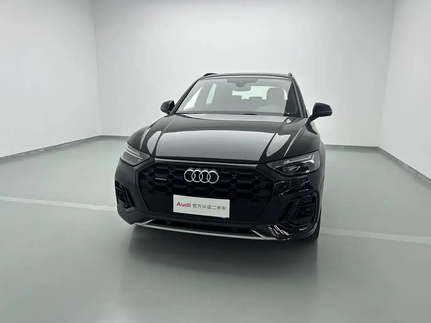 Audi Q5L 2025 40 TFSI Luxury Dynamic — миниатюра 2