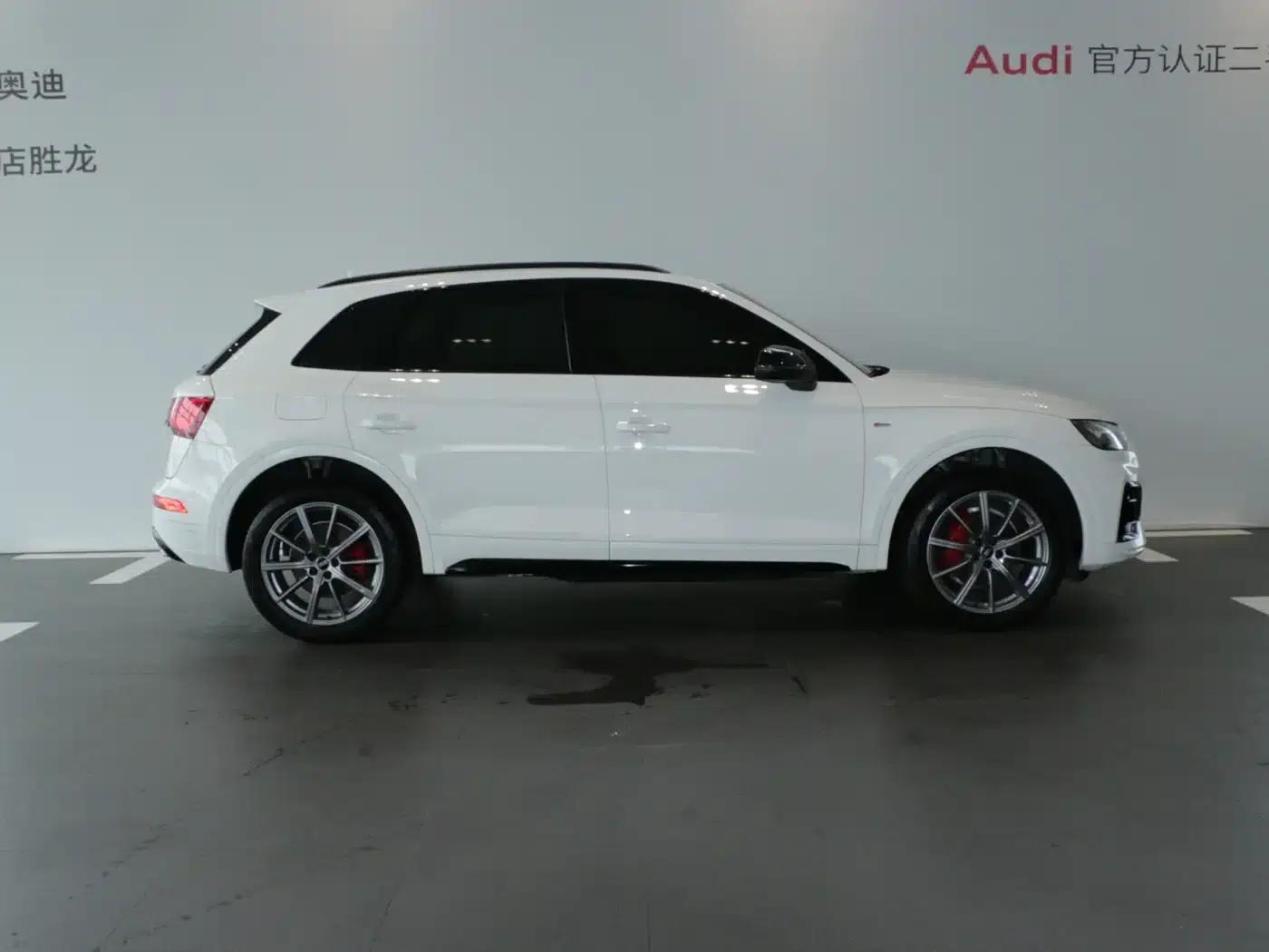 Audi Q5L 2024 40 TFSI Luxury Dynamic — миниатюра 3