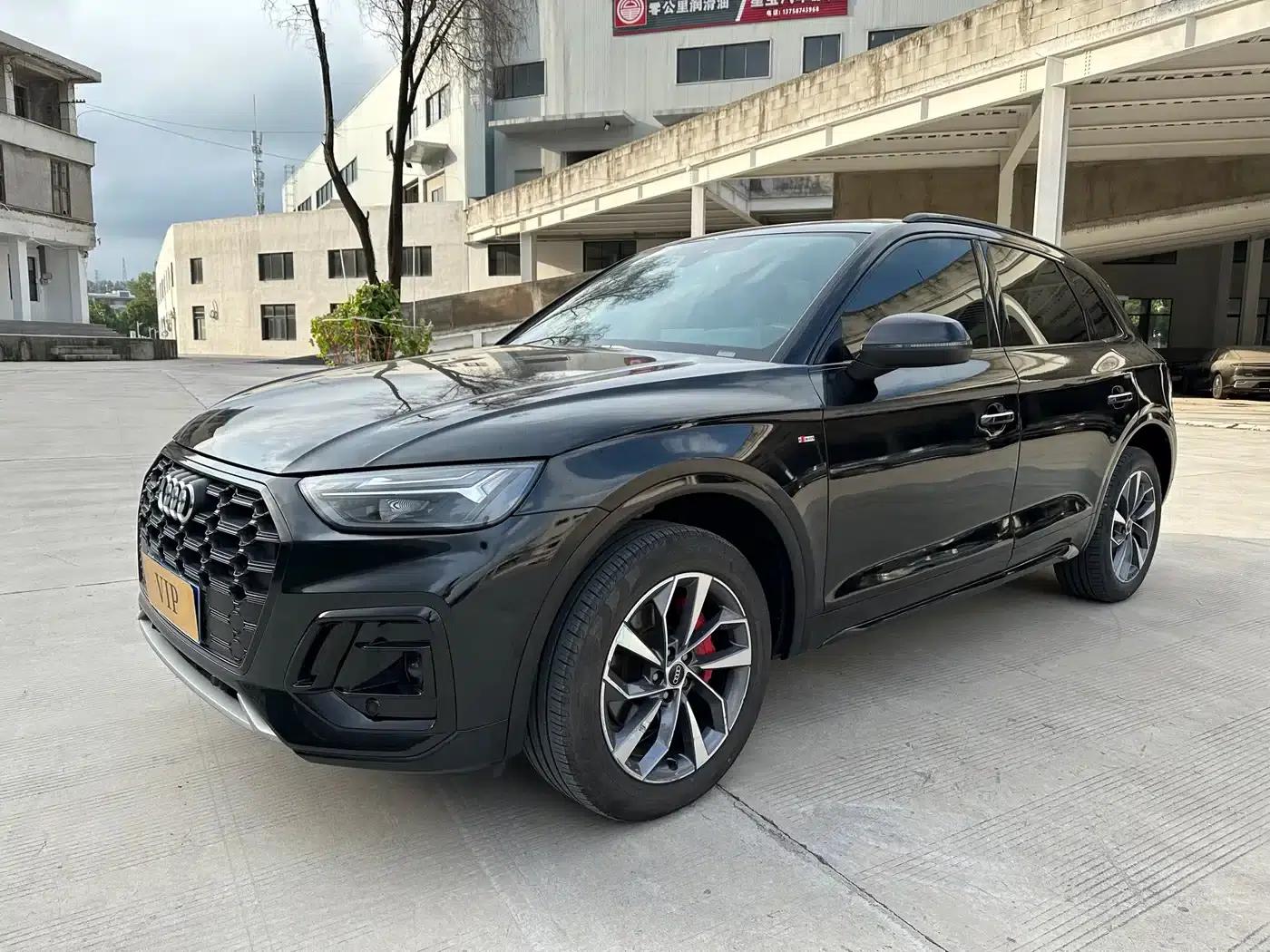Audi Q5L 2024 40 TFSI Luxury Dynamic — миниатюра 1