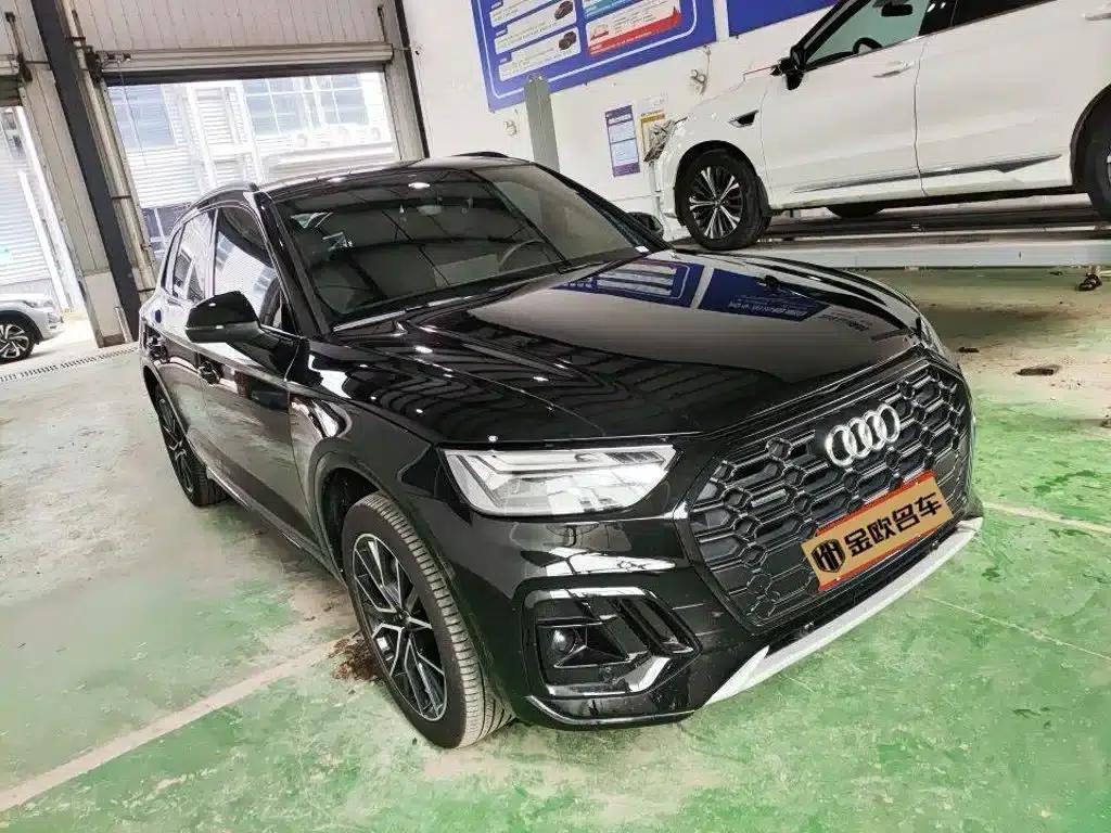 Audi Q5L 2026 45th Anniversary Edition 40 TFSI Luxury Dynamic — миниатюра 2