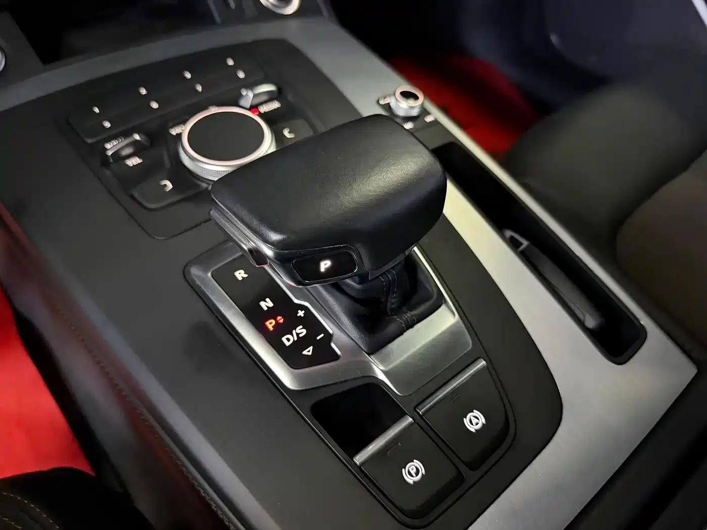 Audi Q5L 2020 40 TFSI Luxury Progressive Edition — миниатюра 14