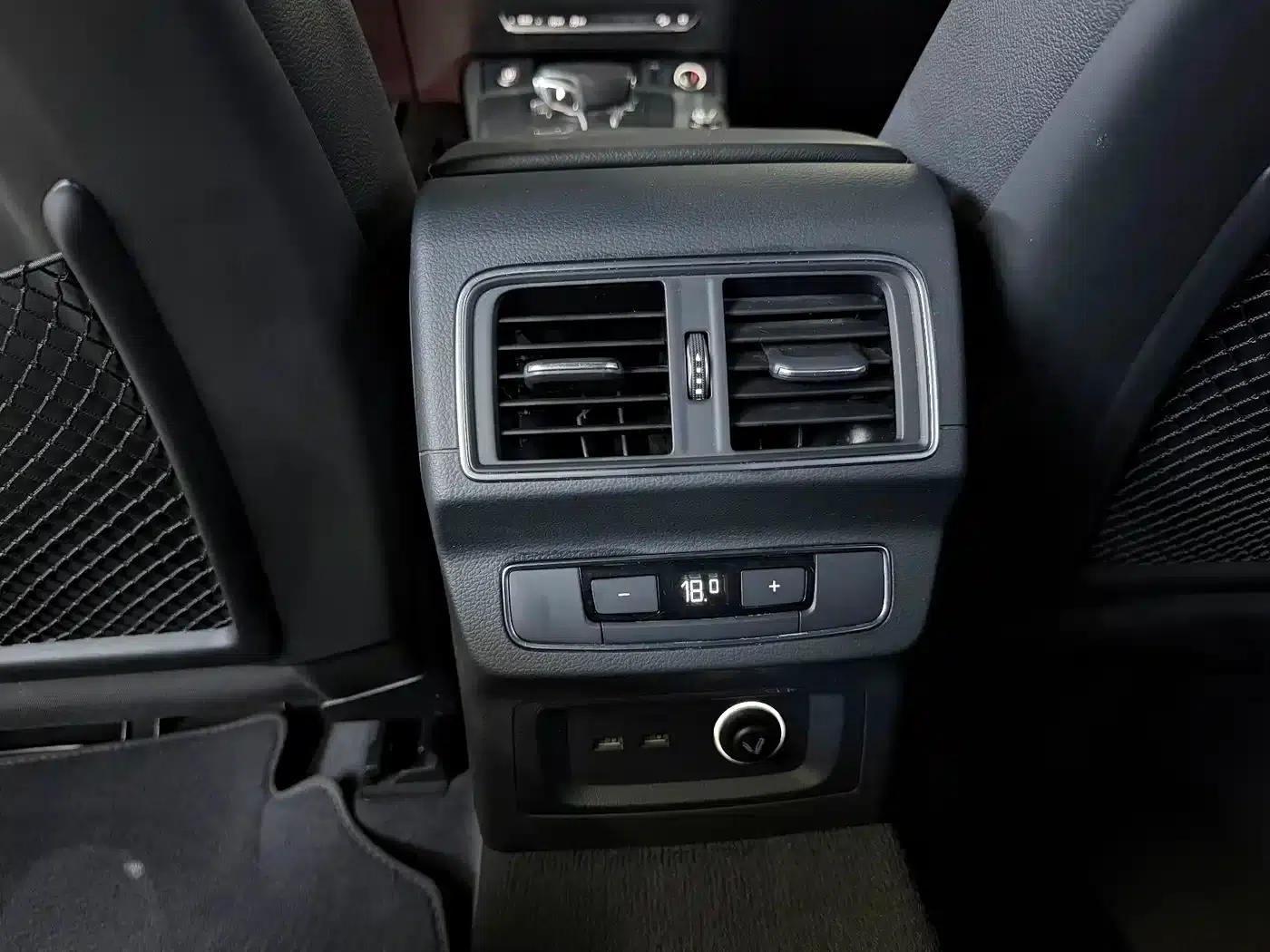 Audi Q5L 2020 40 TFSI Luxury Progressive Edition — миниатюра 17