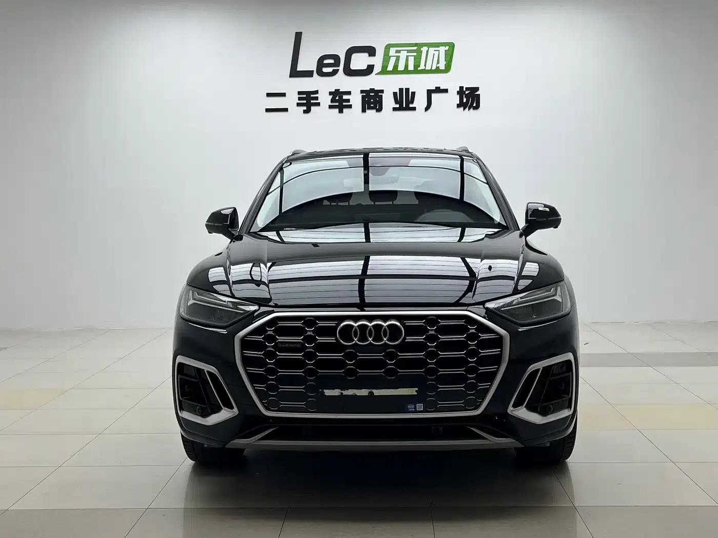 Audi Q5L 2022 40T Luxury Dynamic — миниатюра 1
