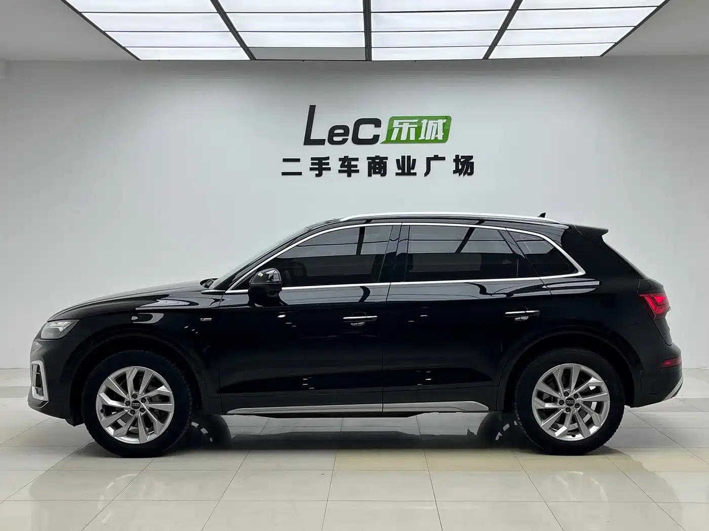 Audi Q5L 2022 40T Luxury Dynamic — миниатюра 4