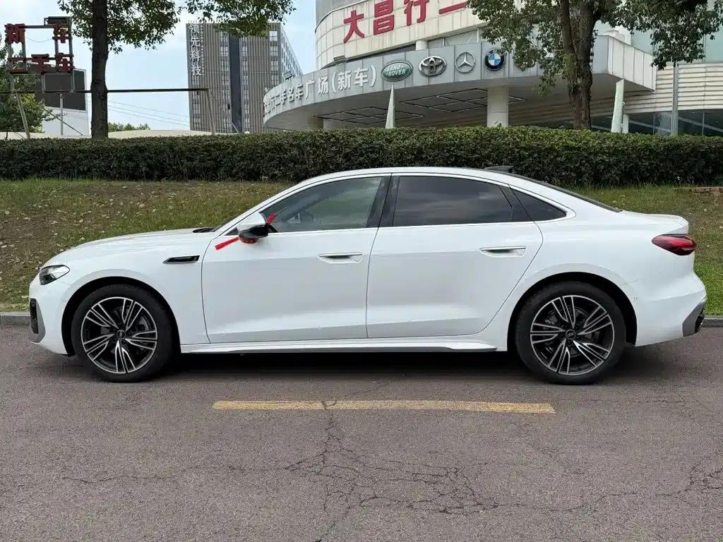 Audi A5L 2026 2.0T Qiankun Smart Driving Edition — миниатюра 3