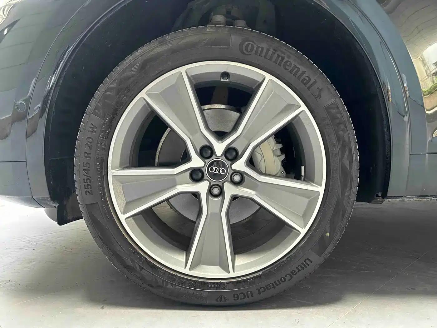 Audi Q5L Sportback 2022 40 TFSI Luxury — миниатюра 3