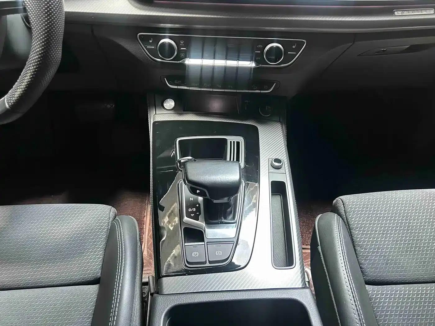 Audi Q5L Sportback 2022 40 TFSI Luxury — миниатюра 7