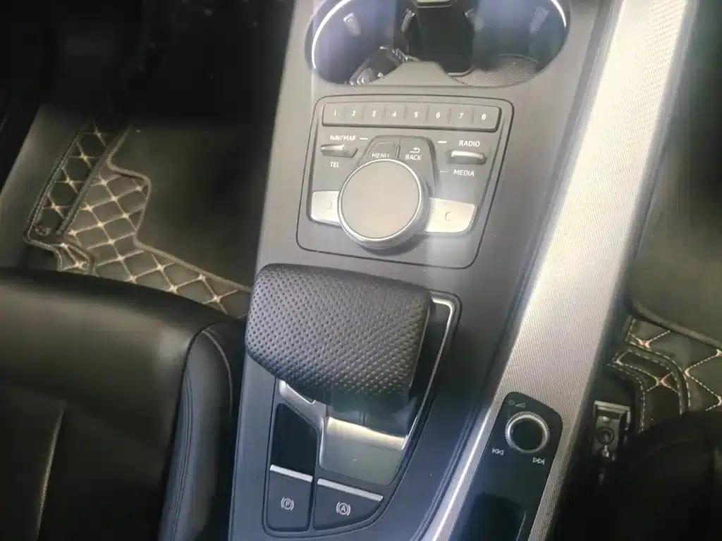 Audi A4 (Imported) 2019 45 TFSI allroad quattro Fashion Edition — миниатюра 13