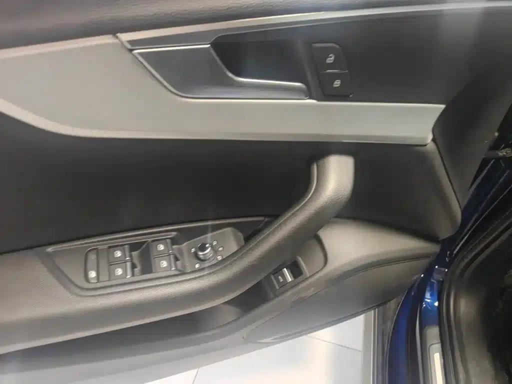 Audi A4 (Imported) 2019 45 TFSI allroad quattro Fashion Edition — миниатюра 6