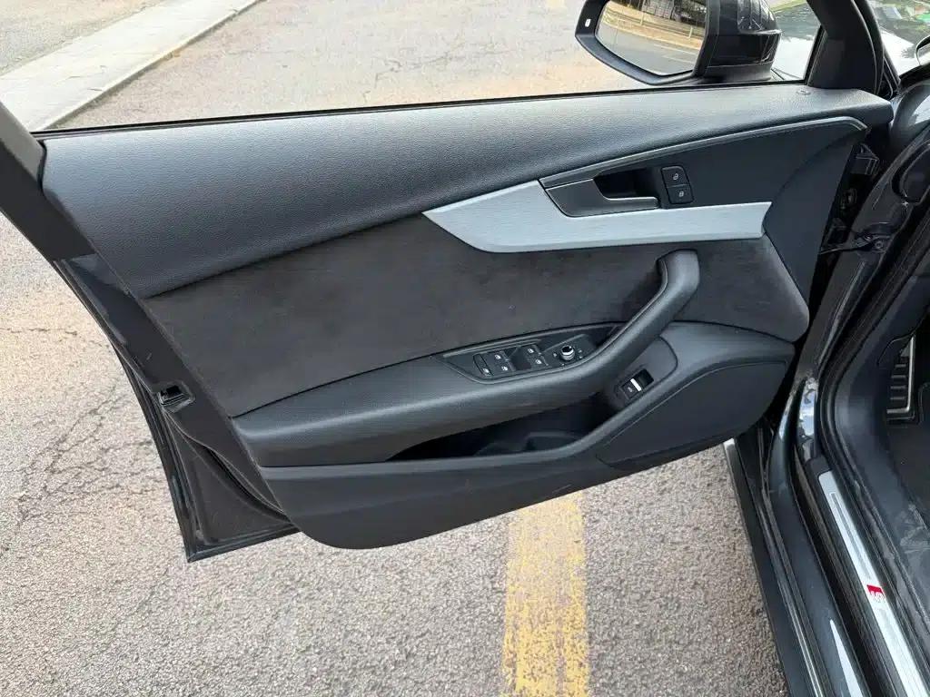 2020 Audi A4 Imported Model Avant 40 TFSI Luxury Dynamic Edition — миниатюра 6