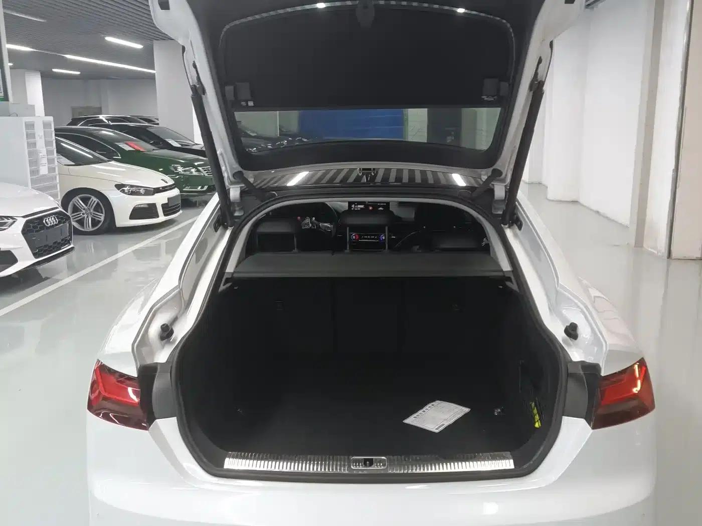 2023 Audi A5 Sportback 40 TFSI quattro Luxury Dynamic (Imported) — миниатюра 13