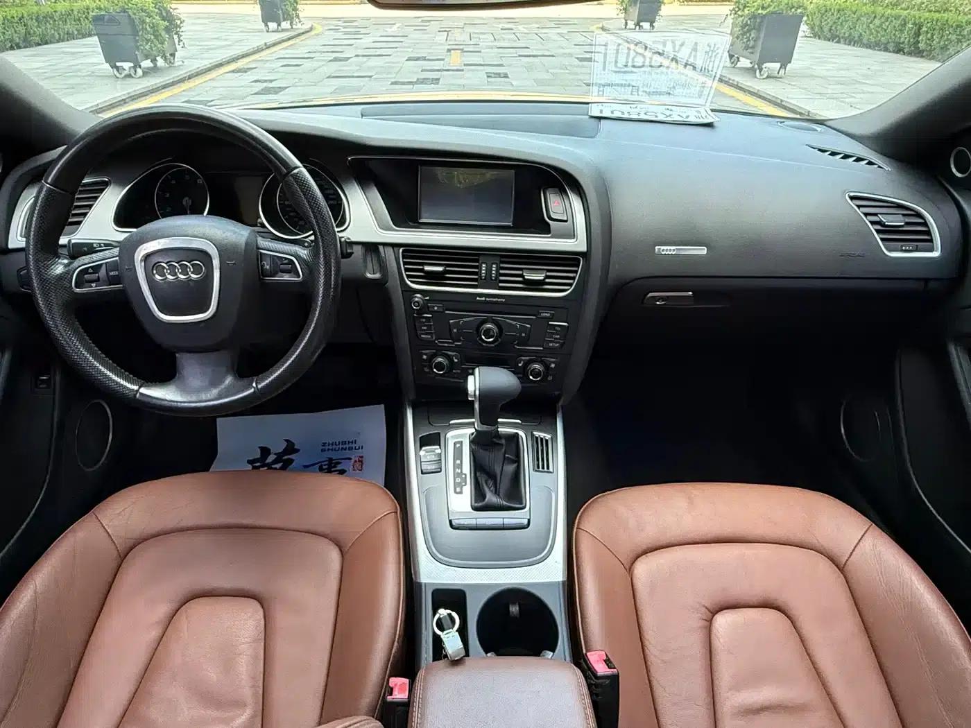 2010 Audi A5 Imported Model 2.0TFSI Coupe — миниатюра 9