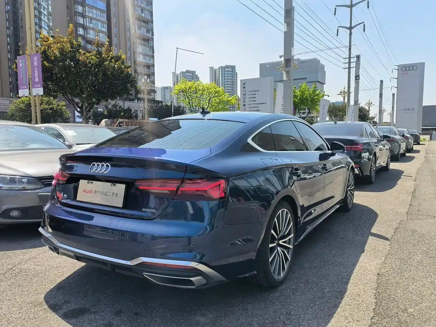2022 Audi A5 Sportback 40 TFSI quattro Luxury Dynamic (Imported) — миниатюра 4