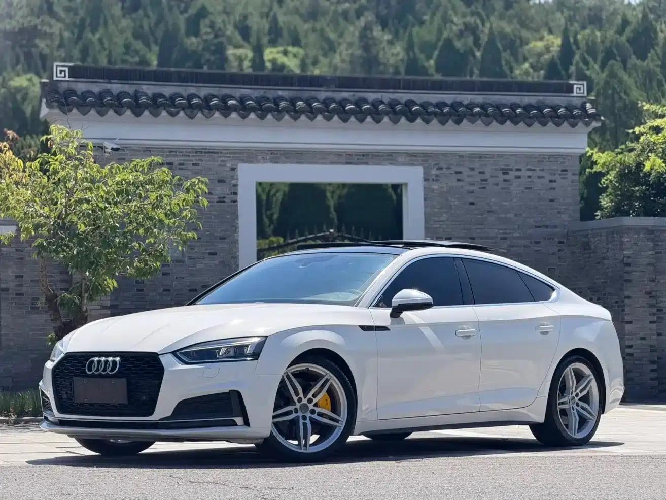 2017 Audi A5 Sportback 45 TFSI quattro (Imported) — миниатюра 1