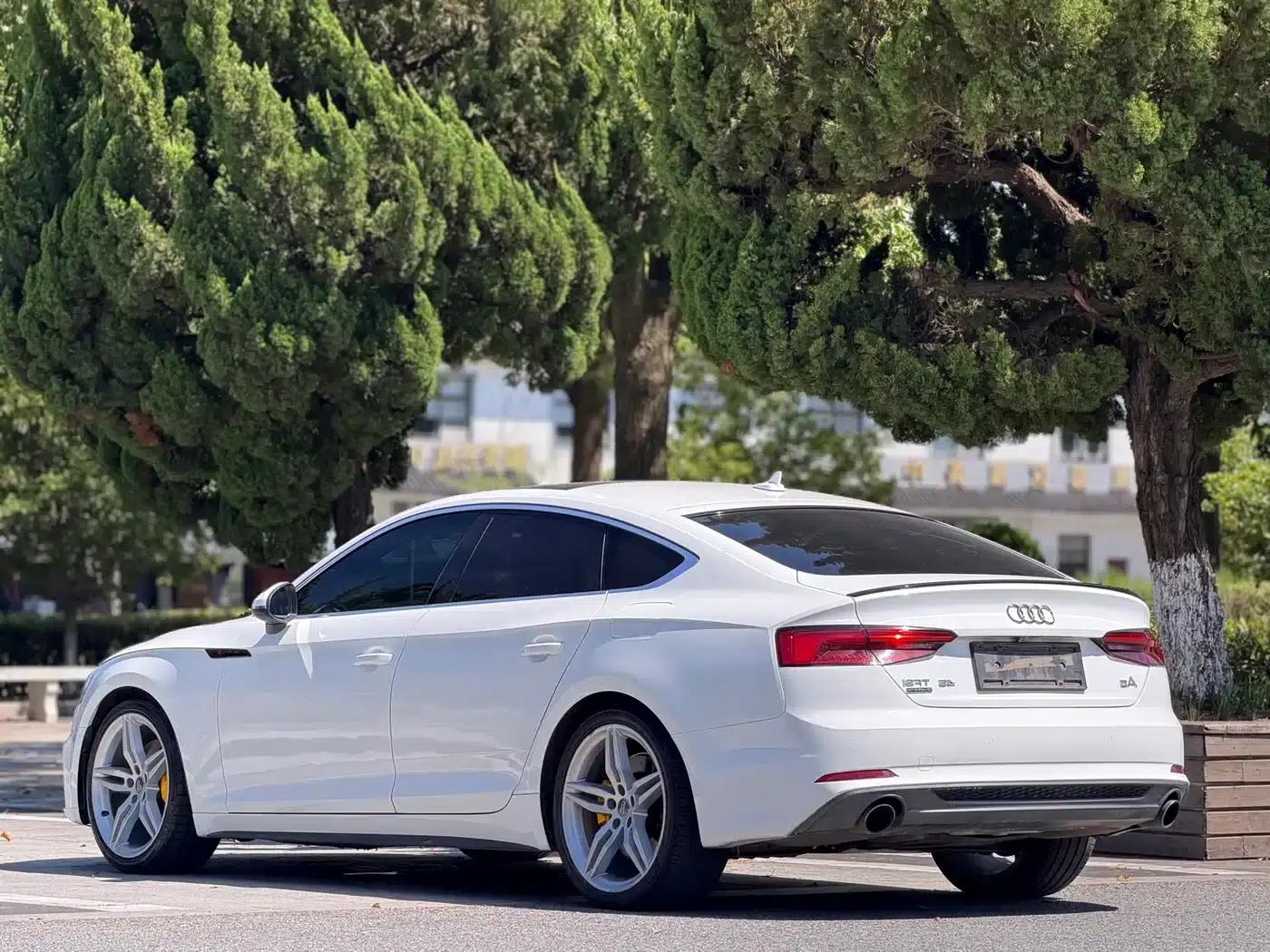 2017 Audi A5 Sportback 45 TFSI quattro (Imported) — миниатюра 10