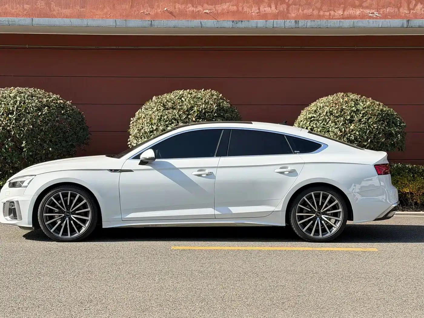 Audi A5 (Imported) 2023 Sportback 40 TFSI quattro Luxury Dynamic — миниатюра 12