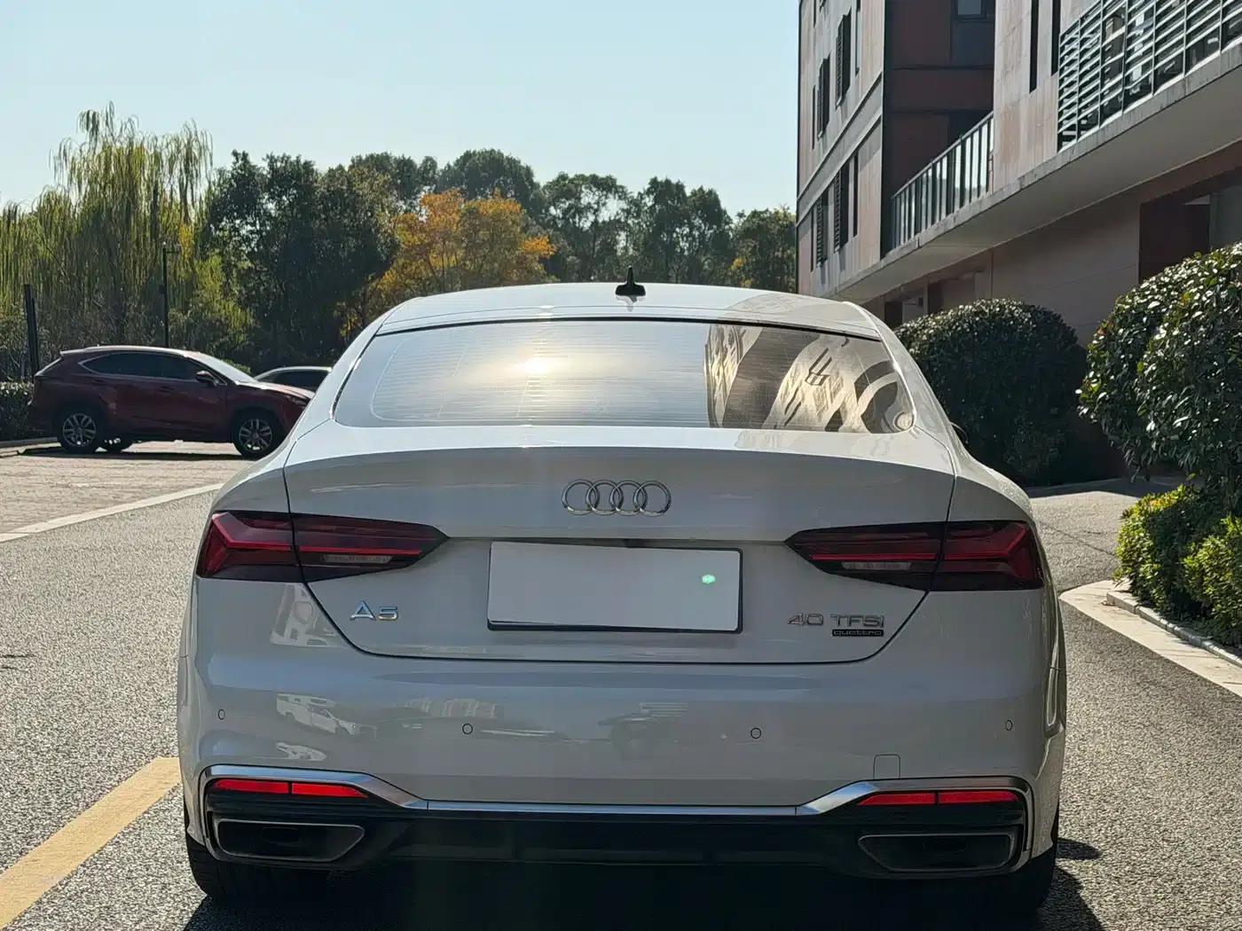 Audi A5 (Imported) 2023 Sportback 40 TFSI quattro Luxury Dynamic — миниатюра 14