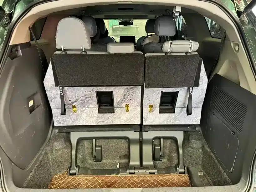 2023 Sienna 2.5L Hybrid Luxury Edition — миниатюра 8