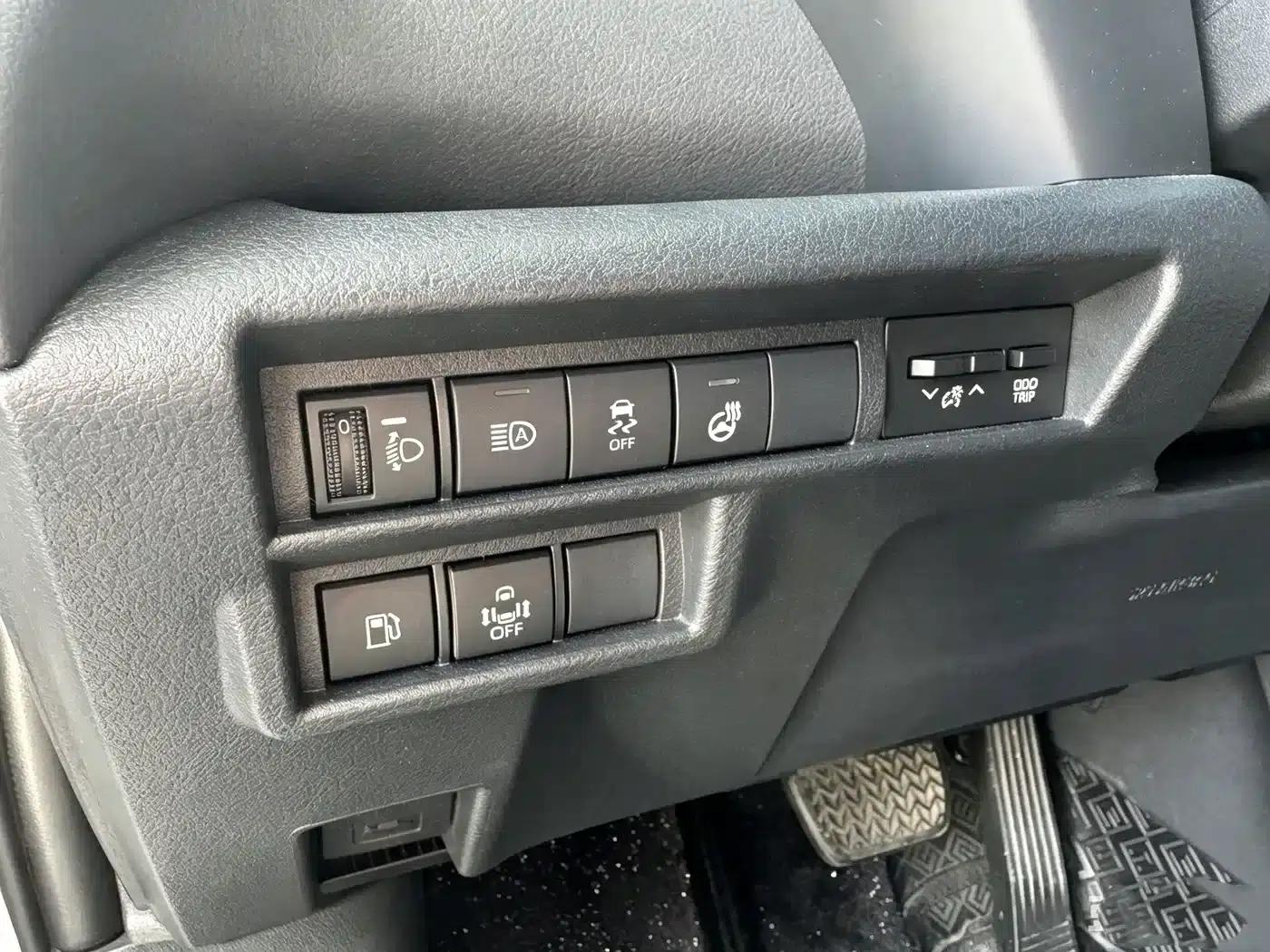 2024 Sienna 2.5L Hybrid AWD Premium Edition — миниатюра 8