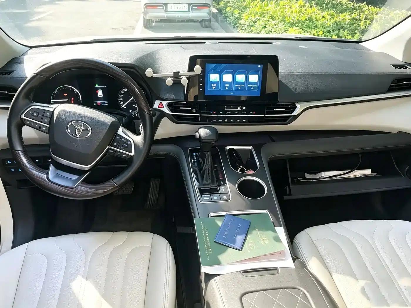 2021 Sienna 2.5L Hybrid Comfort Edition — миниатюра 7