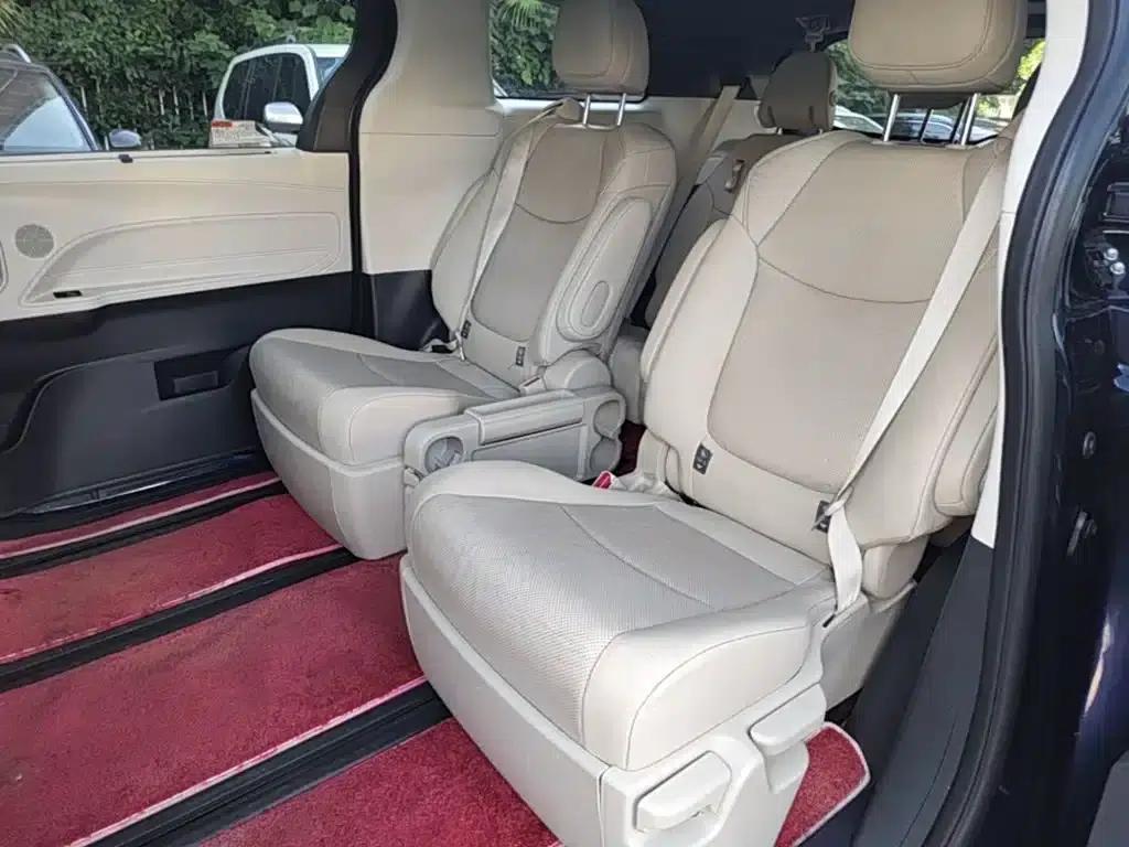 2021 Sienna 2.5L Hybrid Luxury Edition — миниатюра 17