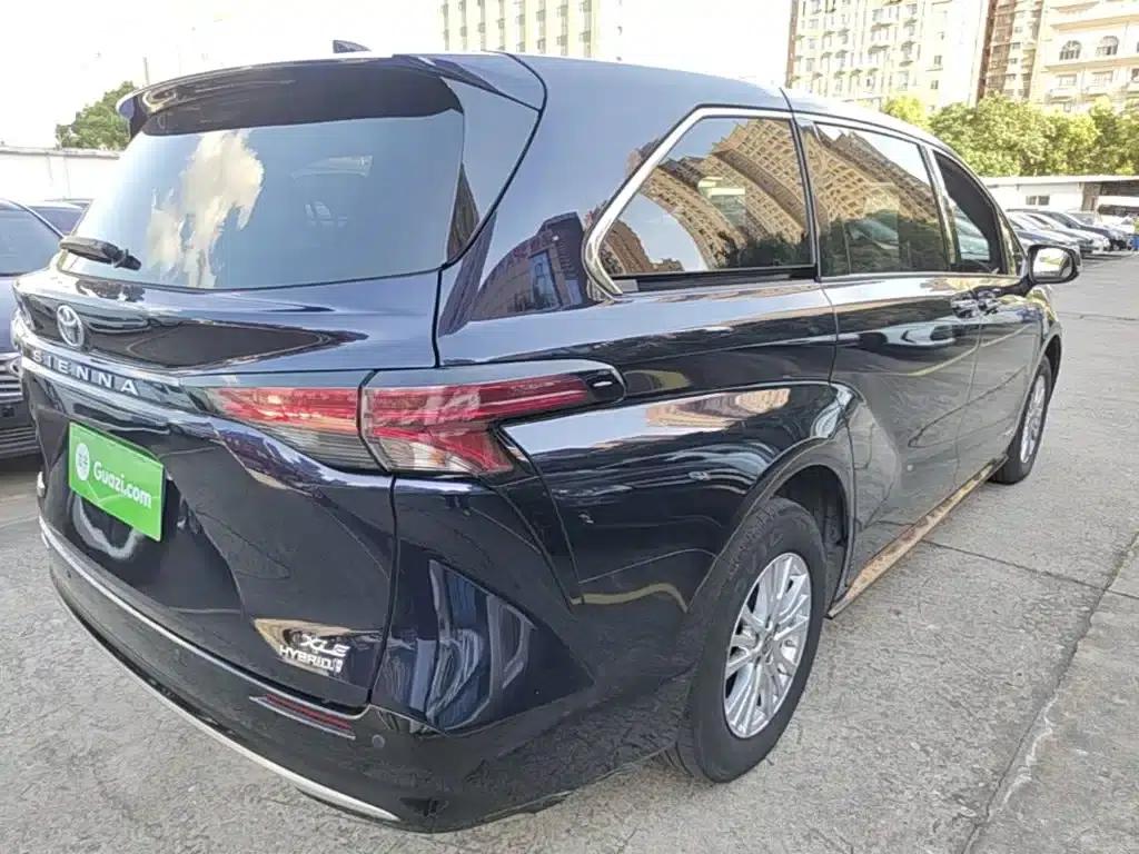 2021 Sienna 2.5L Hybrid Luxury Edition — миниатюра 7