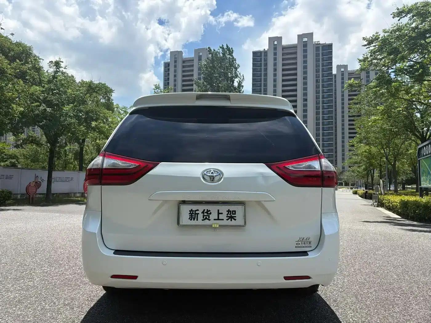 2015 SIENNA 3.5L 2WD LE — миниатюра 5