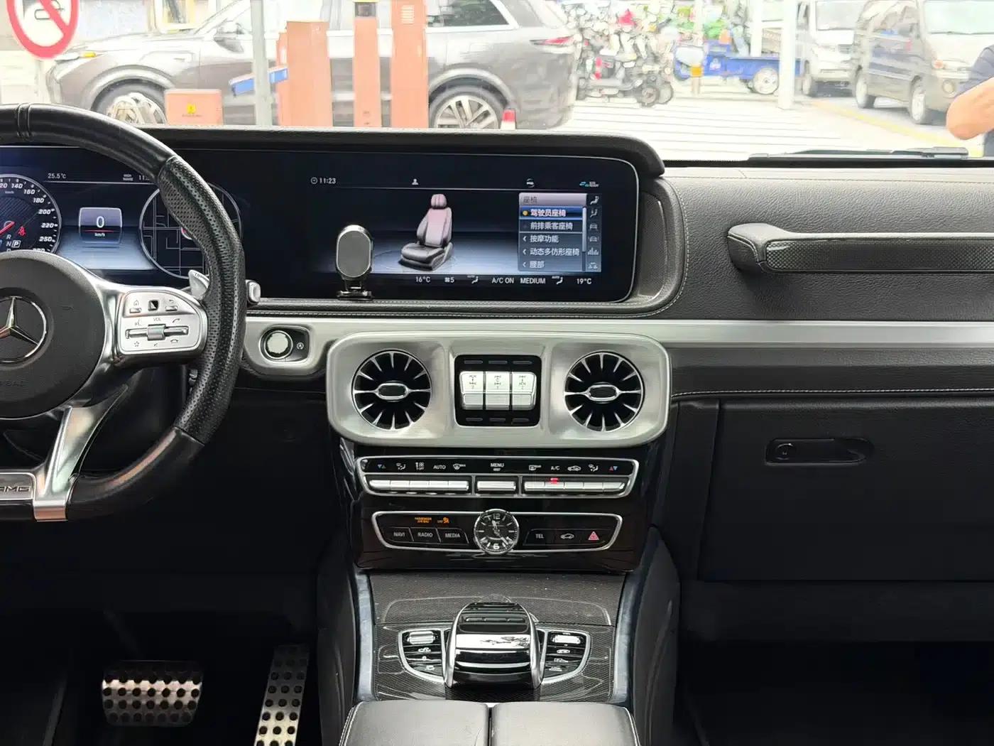 2019 Mercedes-Benz G-Class AMG 63 — миниатюра 13