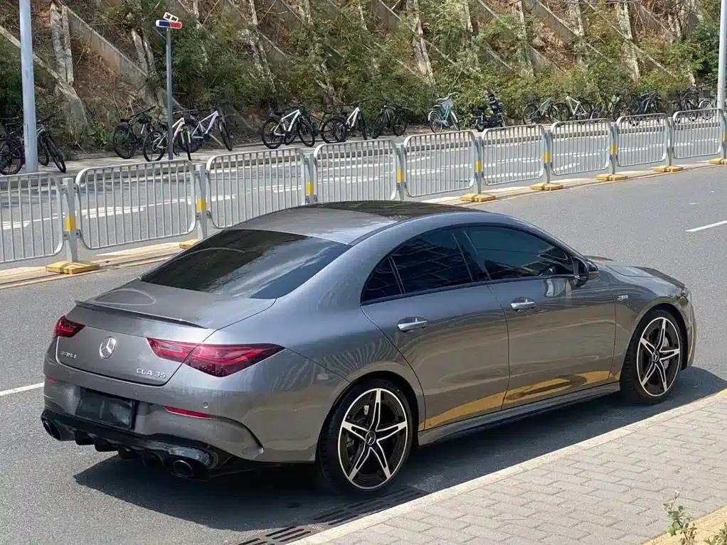 2023 Mercedes-Benz A-Class AMG A 35 L 4MATIC — миниатюра 8