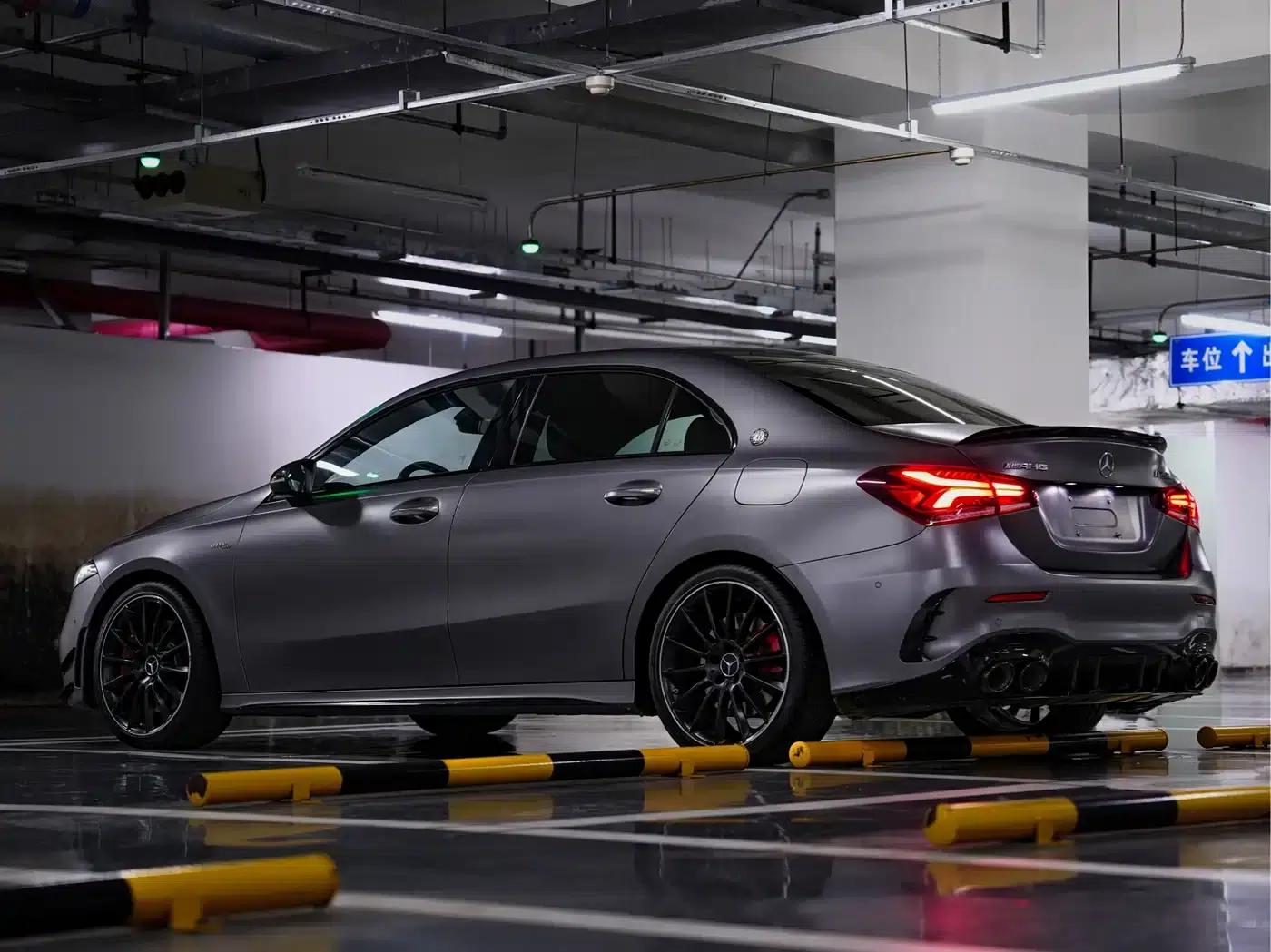 2022 Mercedes-Benz A-Class AMG A 35 L 4MATIC — миниатюра 24