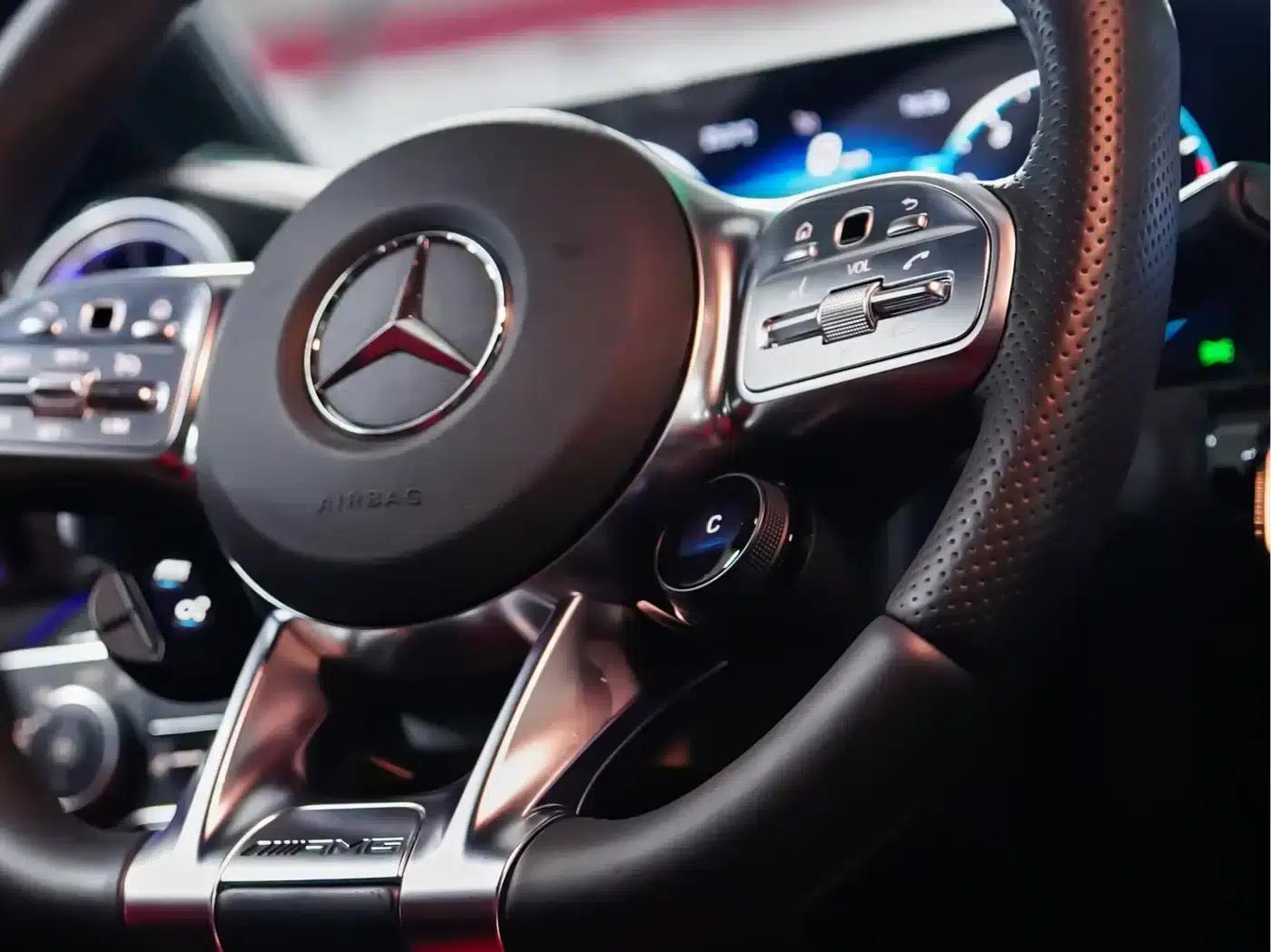 2022 Mercedes-Benz A-Class AMG A 35 L 4MATIC — миниатюра 9