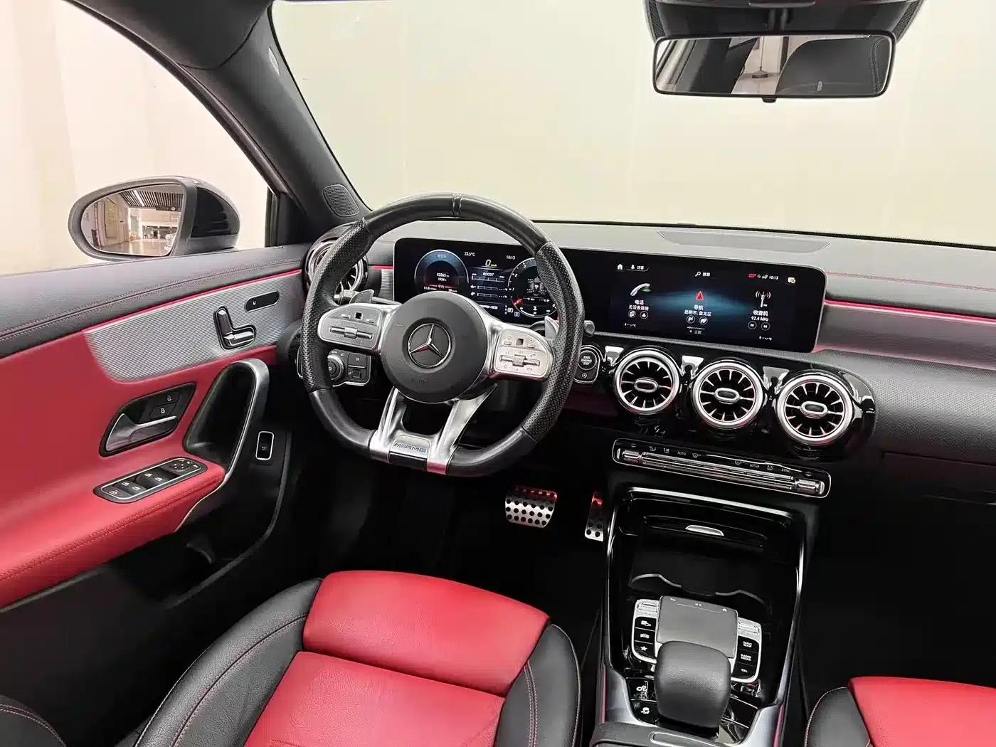 2020 Mercedes-Benz A-Class AMG A 35 L 4MATIC — миниатюра 24