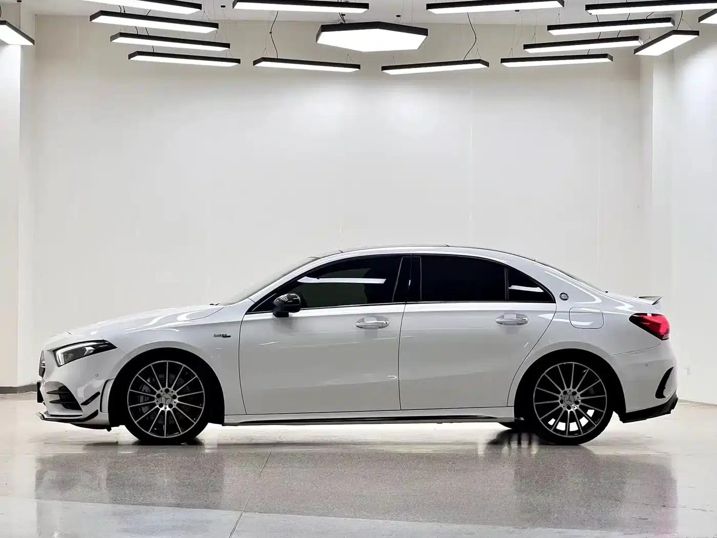 2020 Mercedes-Benz A-Class AMG A 35 L 4MATIC — миниатюра 4