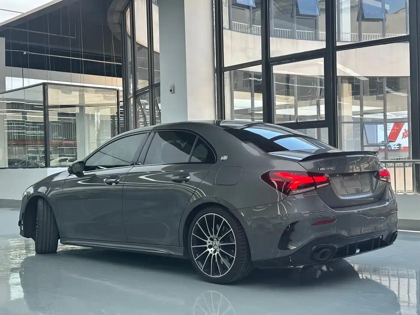 2019 Mercedes-Benz A-Class AMG A 35 L 4MATIC — миниатюра 11