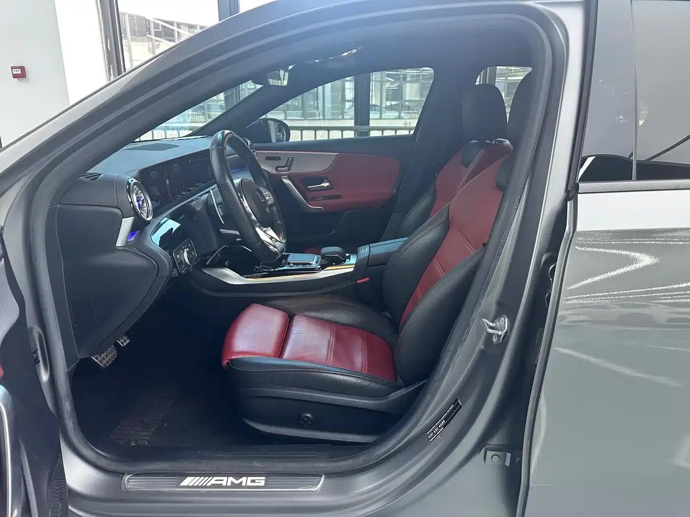 2019 Mercedes-Benz A-Class AMG A 35 L 4MATIC — миниатюра 3