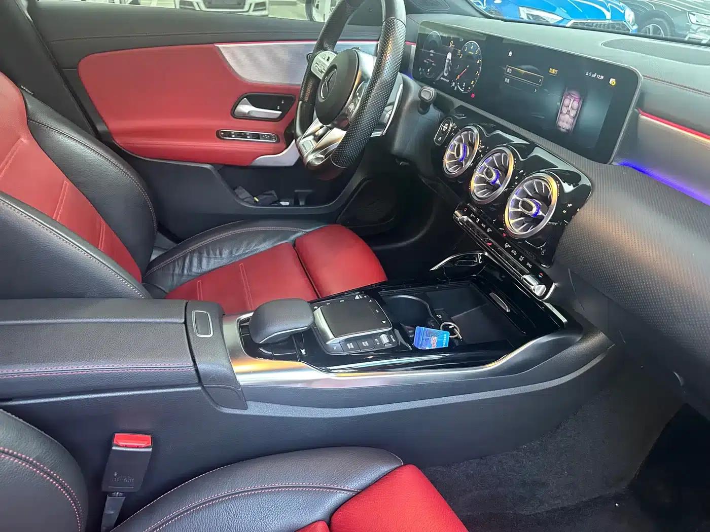 2019 Mercedes-Benz A-Class AMG A 35 L 4MATIC — миниатюра 6