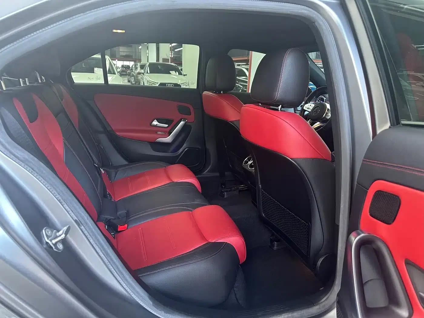 2019 Mercedes-Benz A-Class AMG A 35 L 4MATIC — миниатюра 7